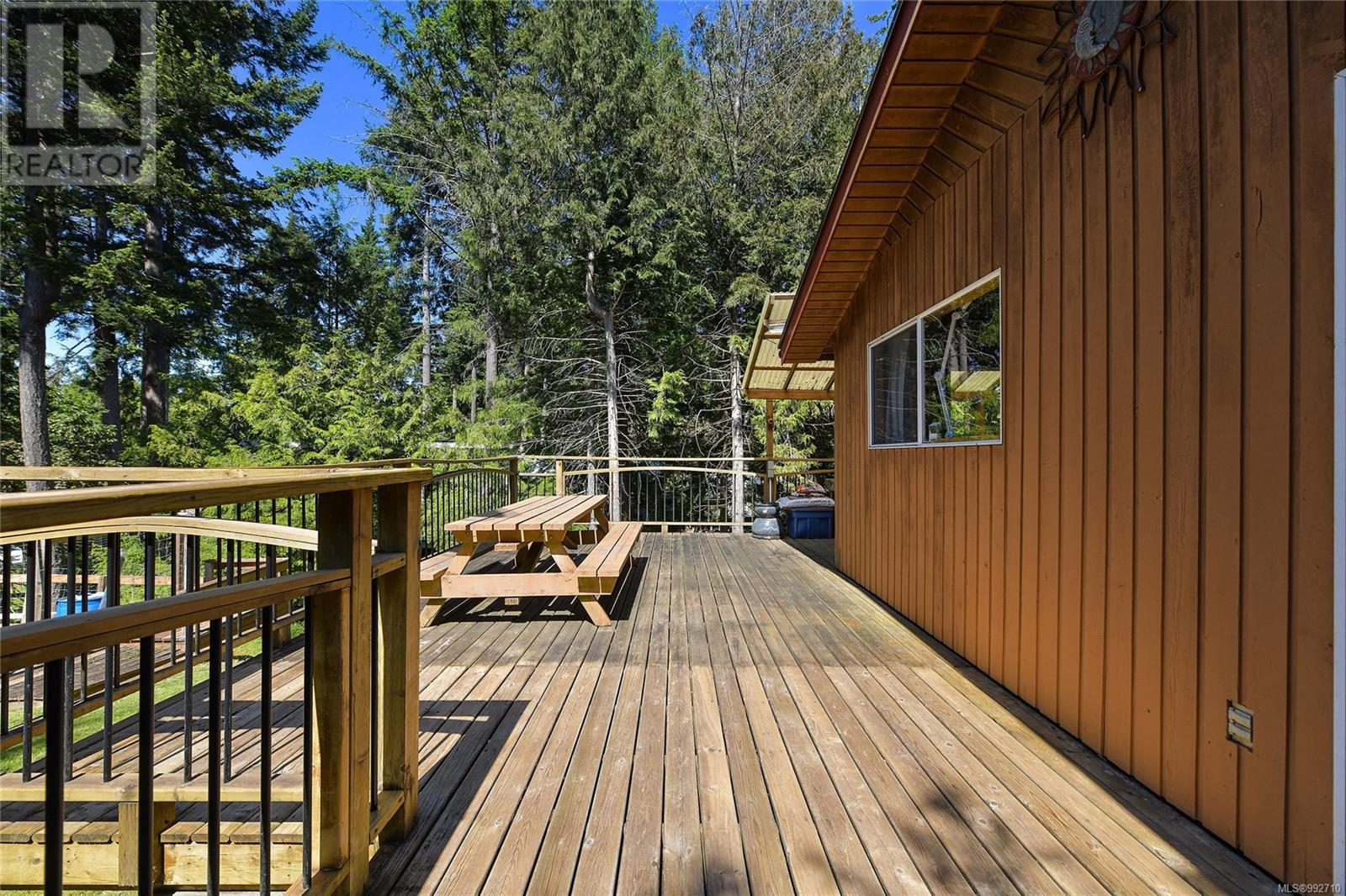  212 Cherry Tree Lane, Mayne Island