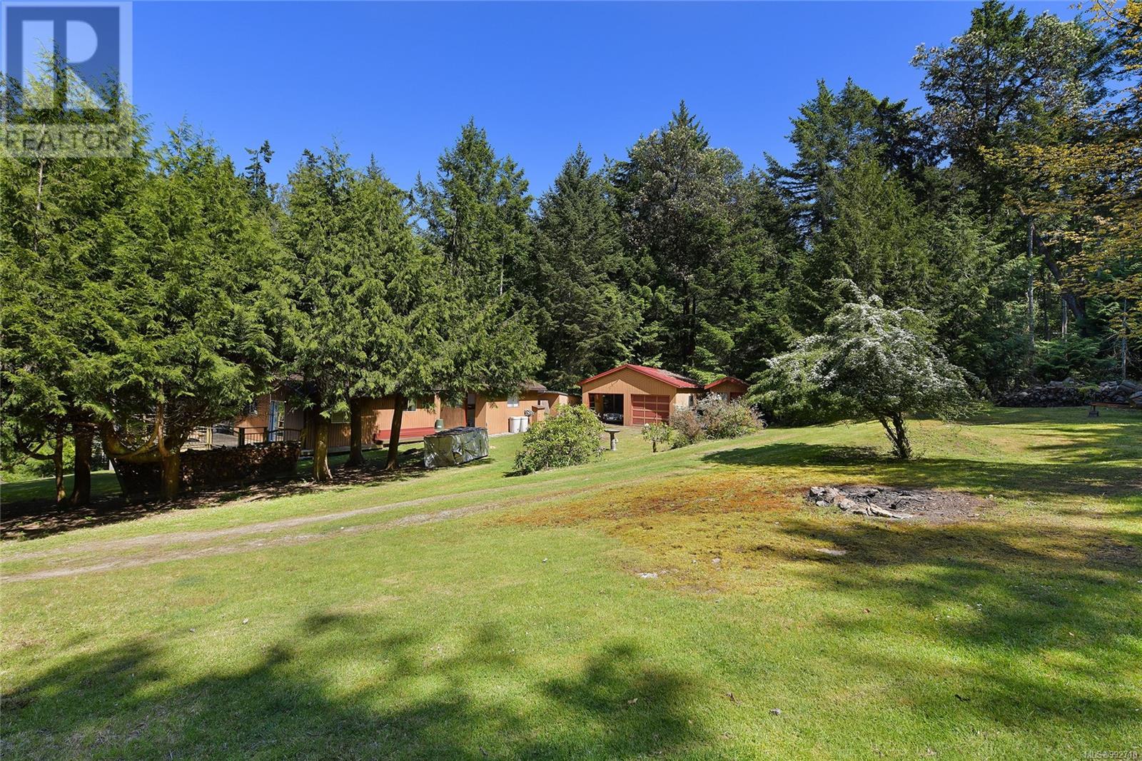  212 Cherry Tree Lane, Mayne Island