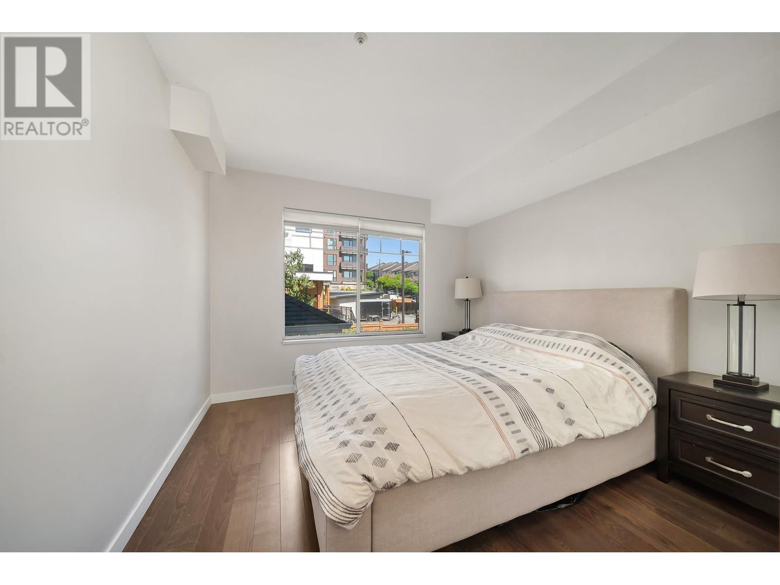 Photo 18 of 204 11671 Fraser Street, Maple Ridge BC