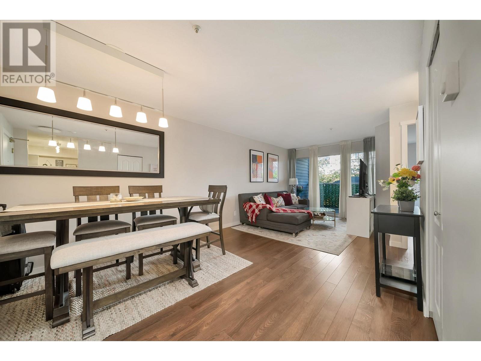 Photo 6 of 204 11671 Fraser Street, Maple Ridge BC