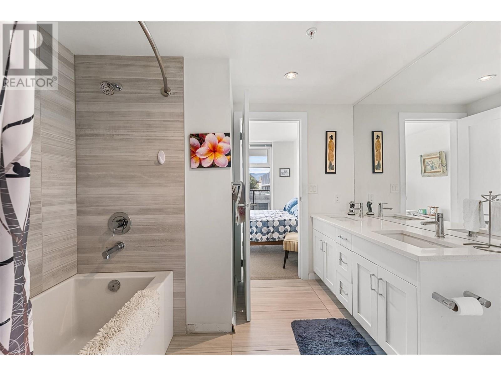304 485 Groves Avenue, Kelowna