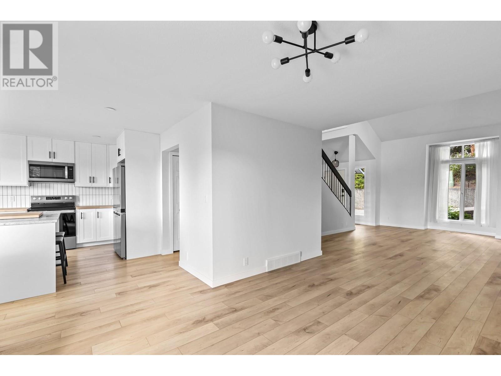  1515 Scott Crescent, West Kelowna