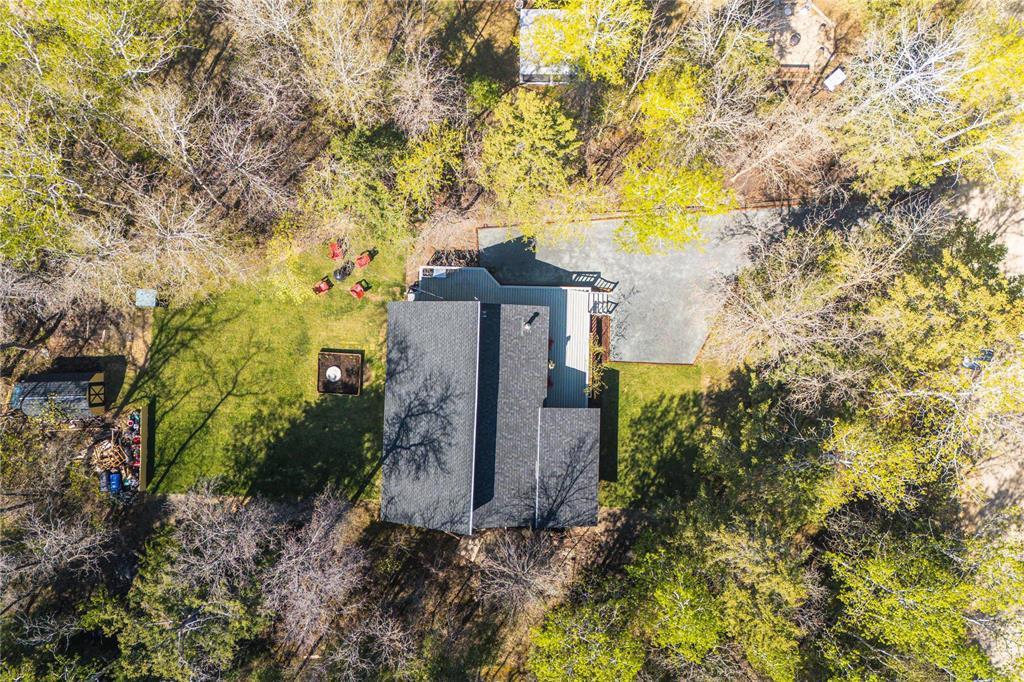 Photo 35 of 21 Canoba Crescent, Gimli Rm MB