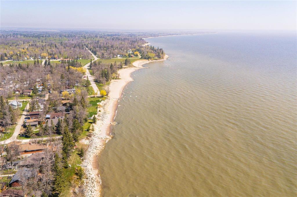 Photo 14 of 21 Canoba Crescent, Gimli Rm MB