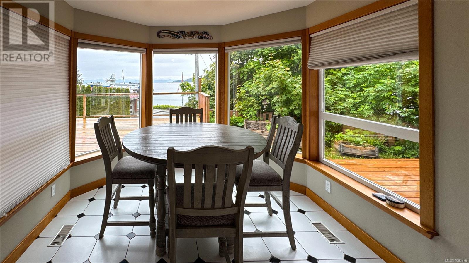 7085 Shorncliffe Ave, Port Hardy