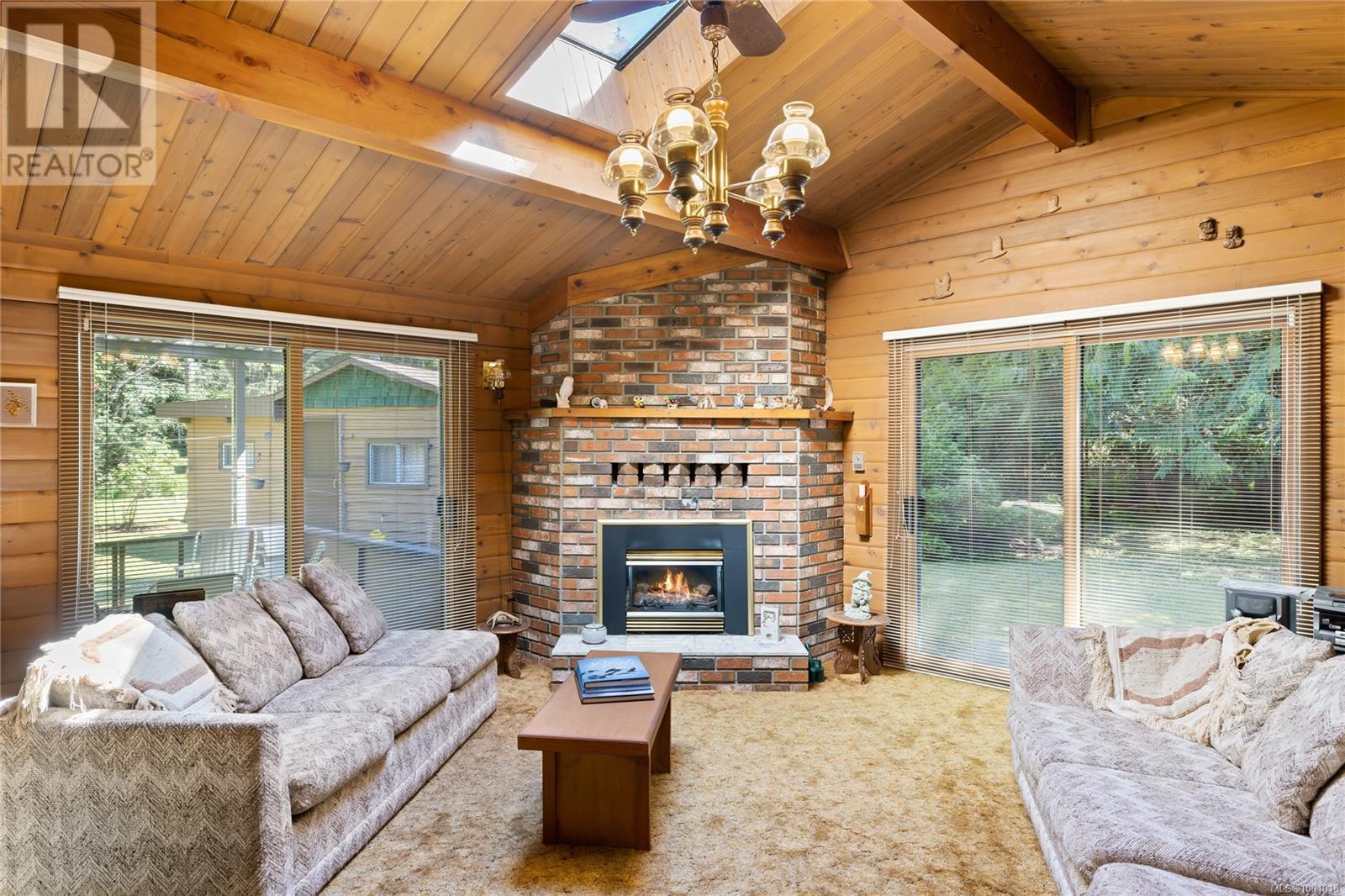 Photo 27 of 3826 Charlton Dr, Qualicum Beach BC