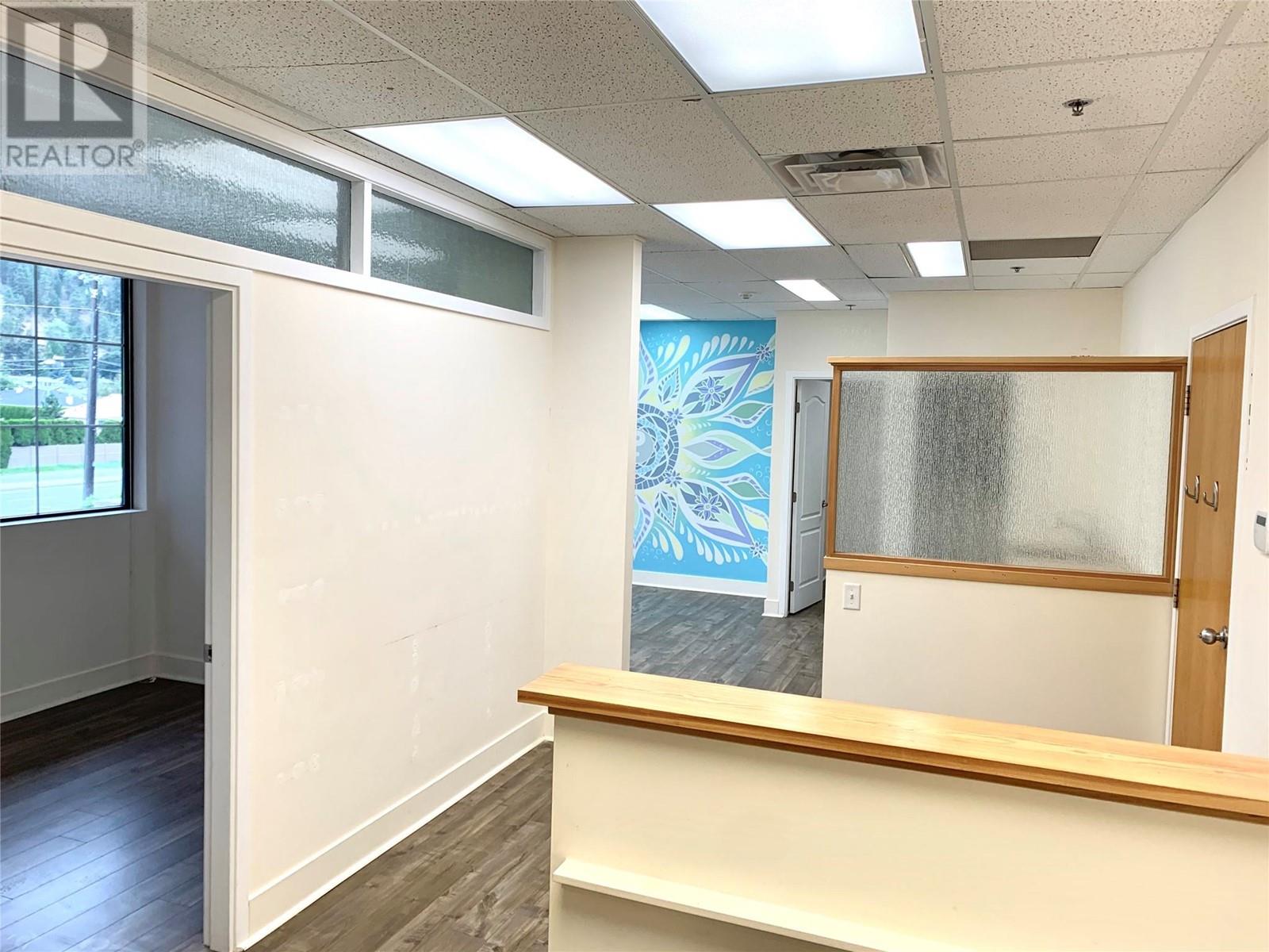 203 437 Glenmore Road, Kelowna