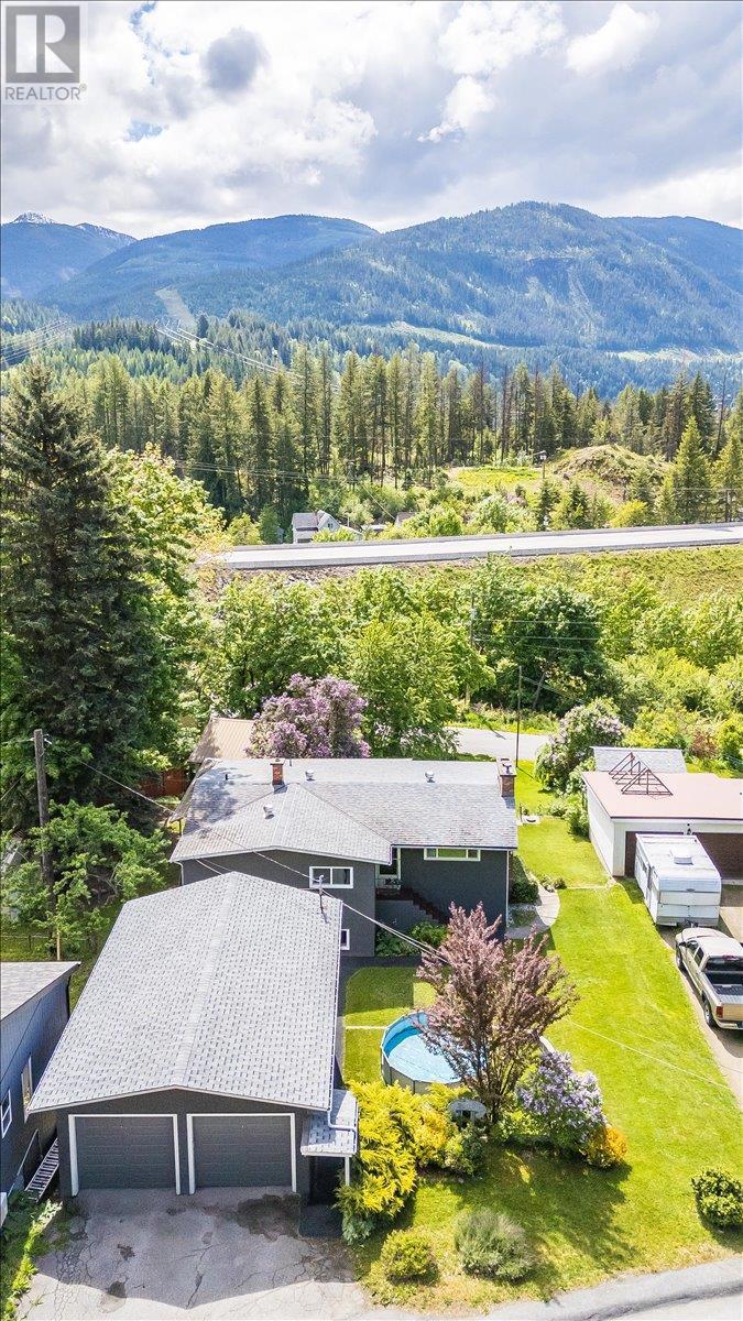 Photo 24 of 3164 Murray Road, South Slocan BC
