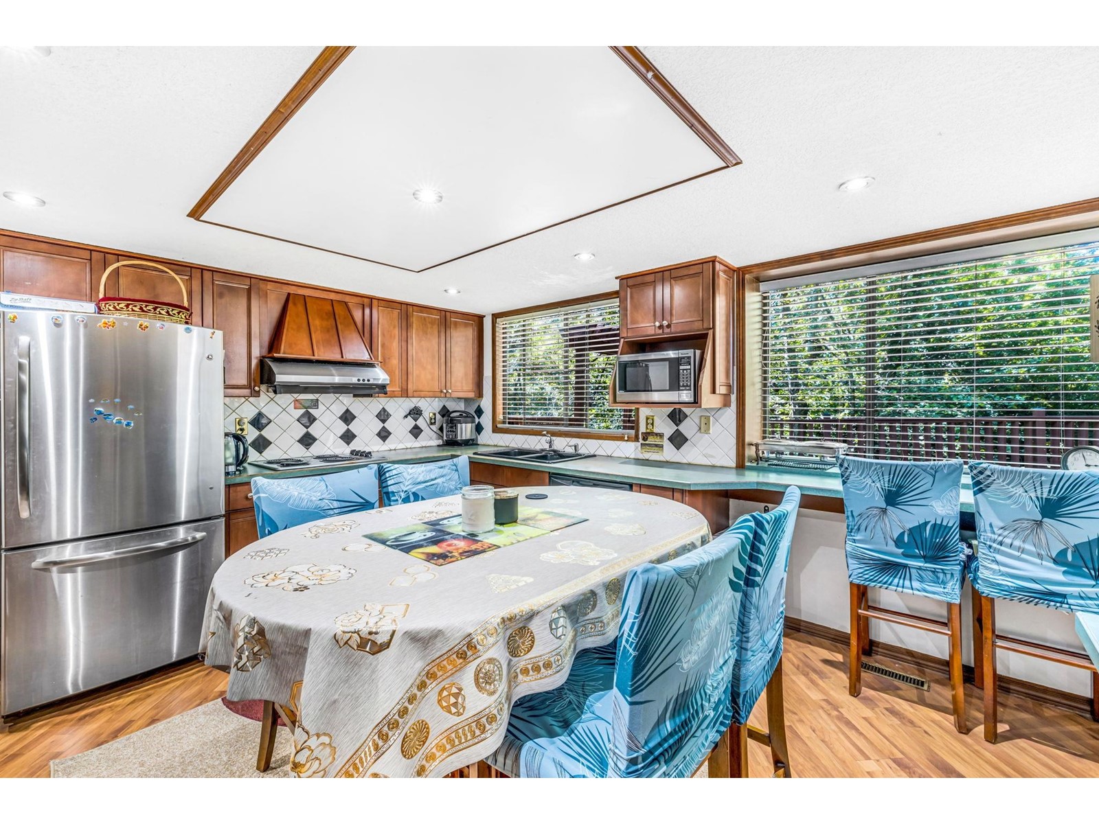 Photo 8 of 13719 Glen Place, Surrey BC