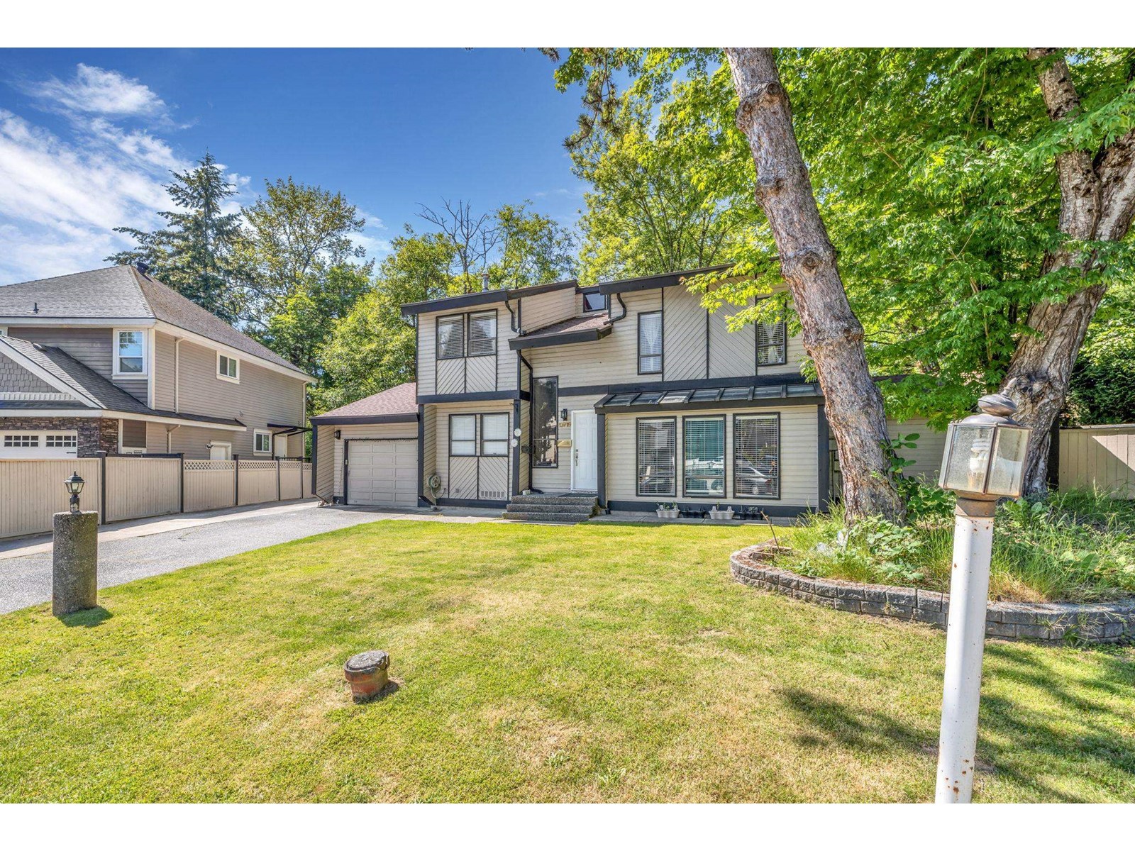 Photo 30 of 13719 Glen Place, Surrey BC
