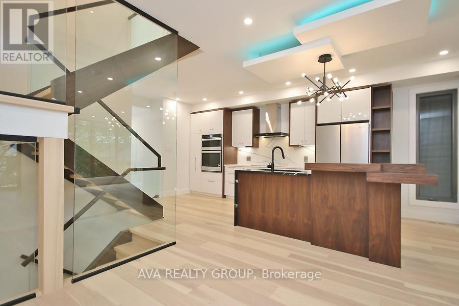 Photo 19 of 375 B Madison Avenue, Ottawa ON