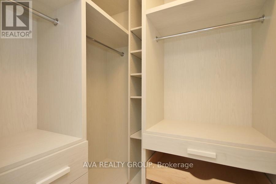 Photo 27 of 375 B Madison Avenue, Ottawa ON