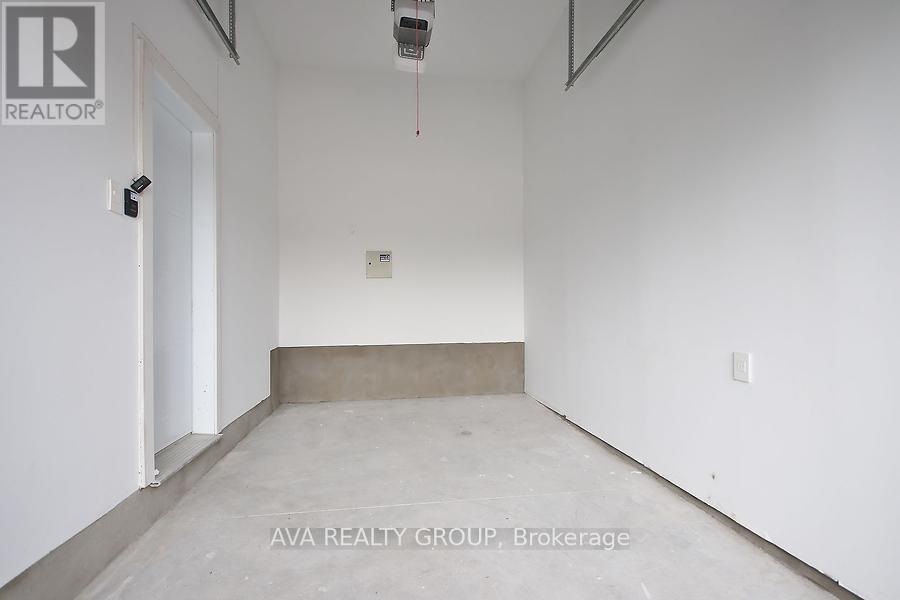 Photo 43 of 375 B Madison Avenue, Ottawa ON