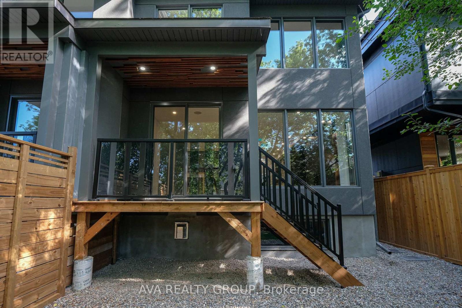 Photo 42 of 375 B Madison Avenue, Ottawa ON