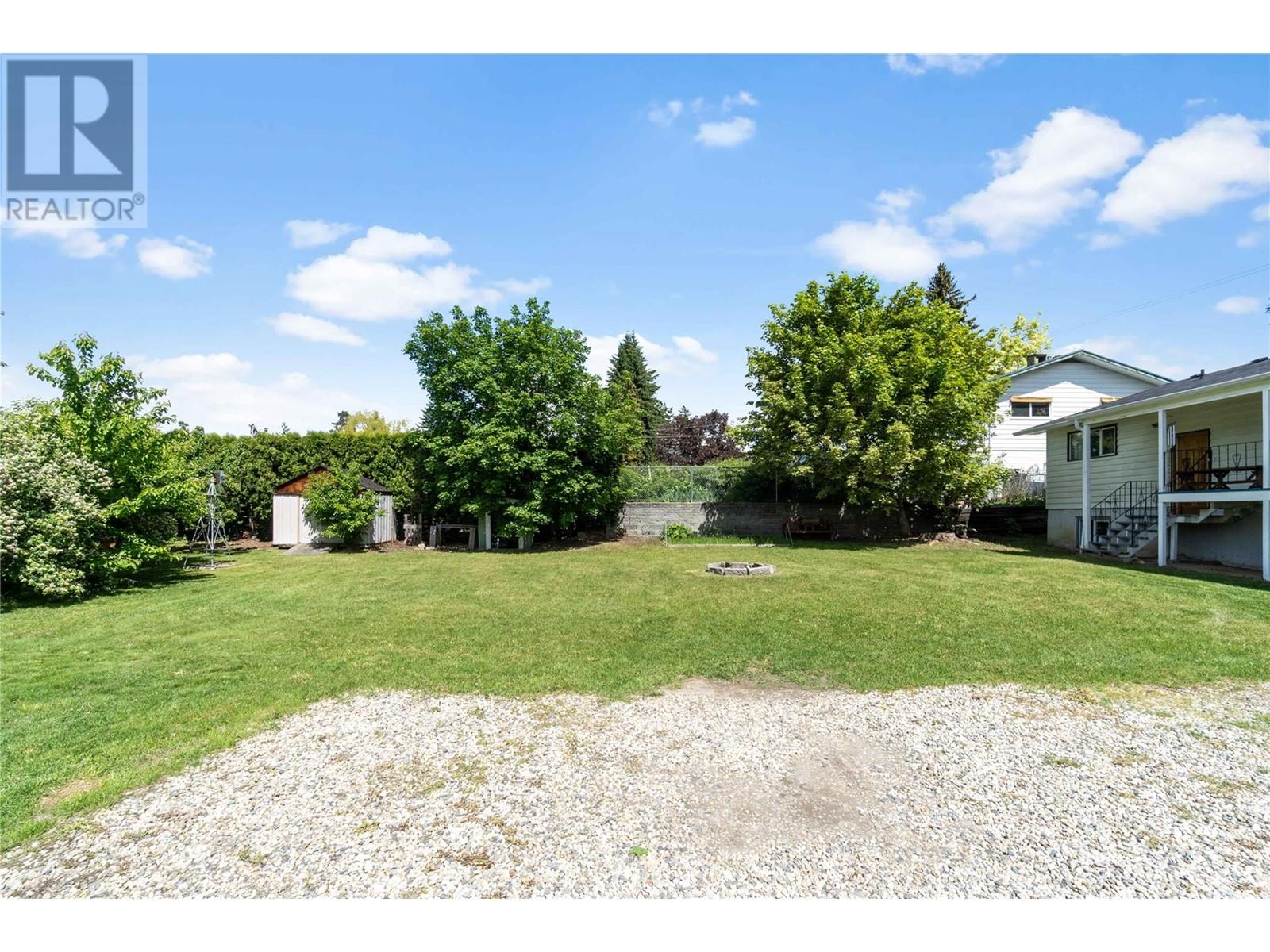  2941 30 Street Northeast, Salmon Arm
