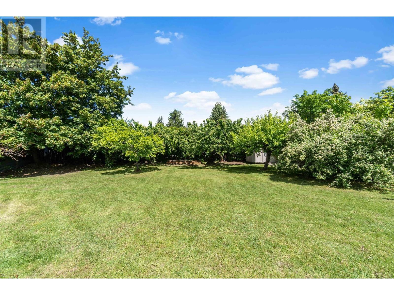  2941 30 Street Northeast, Salmon Arm