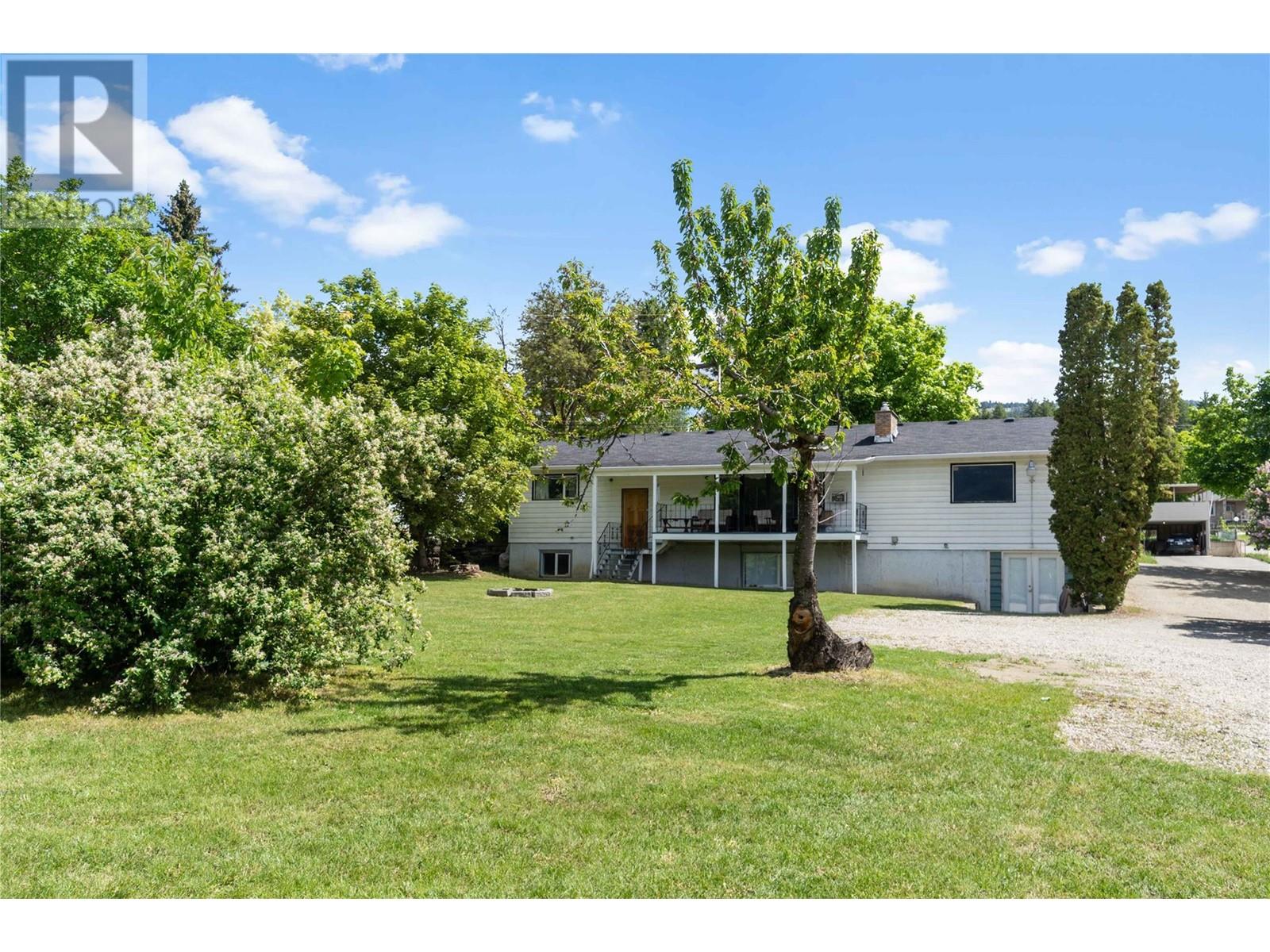  2941 30 Street Northeast, Salmon Arm
