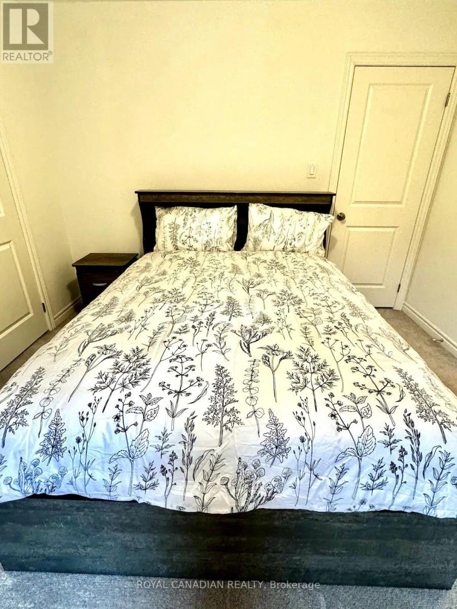 Photo 11 of Upper 105 Elephant Hill Drive, Clarington ON