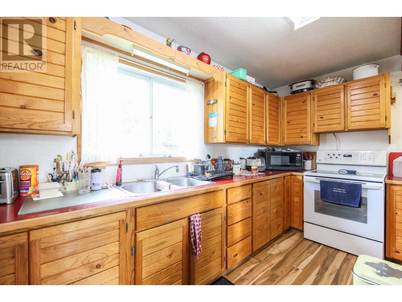6725 Sidley Mountain Road, Bridesville