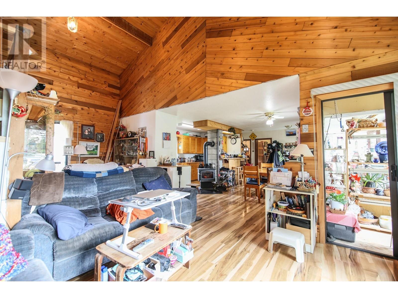 6725 Sidley Mountain Road, Bridesville
