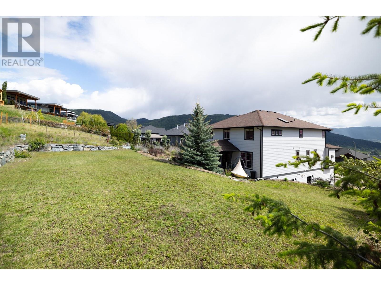 Photo 10 of 1433 Red Mountain Place, Vernon BC