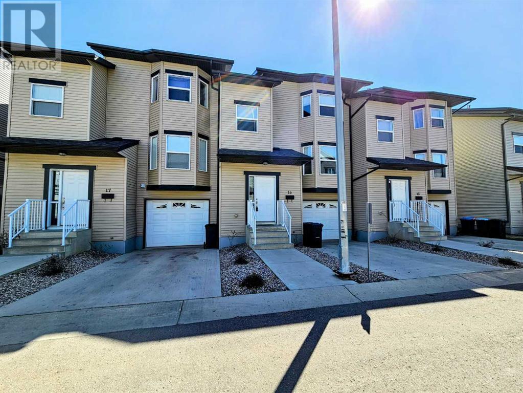 16, 120 Warren Way, Fort McMurray, Alberta