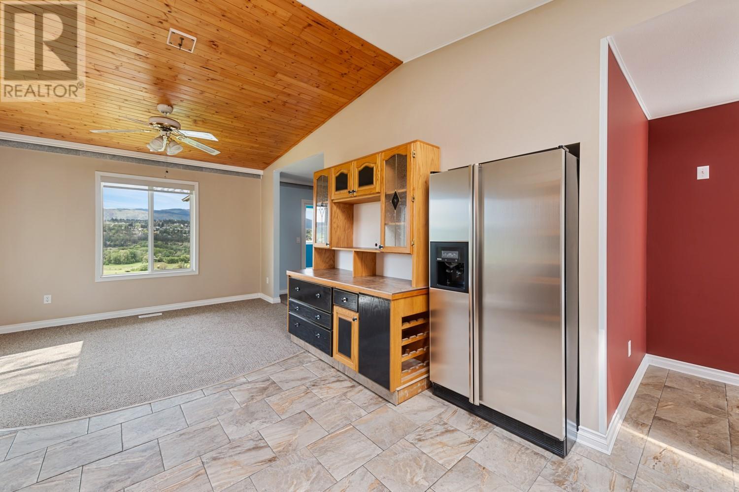  10950 Darlene Road, Lake Country