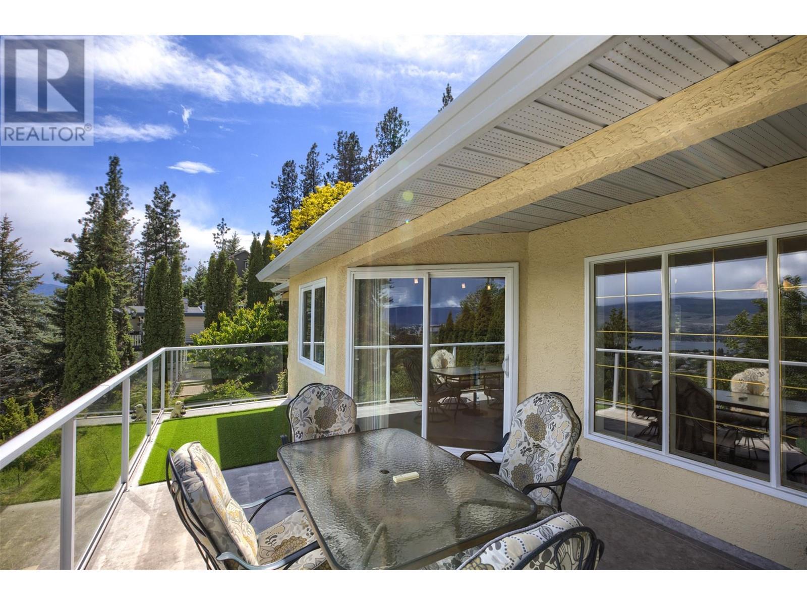  1201 Trevor Drive, West Kelowna