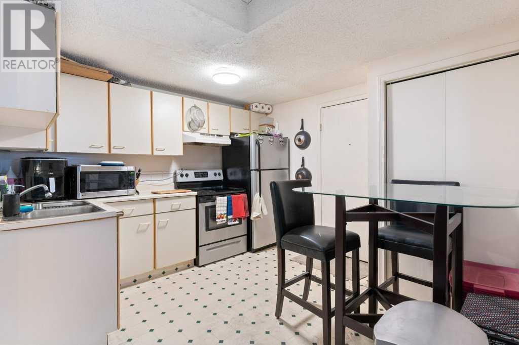 Single Family House Loft for Sale in   A Street SW Kingsland Calgary 