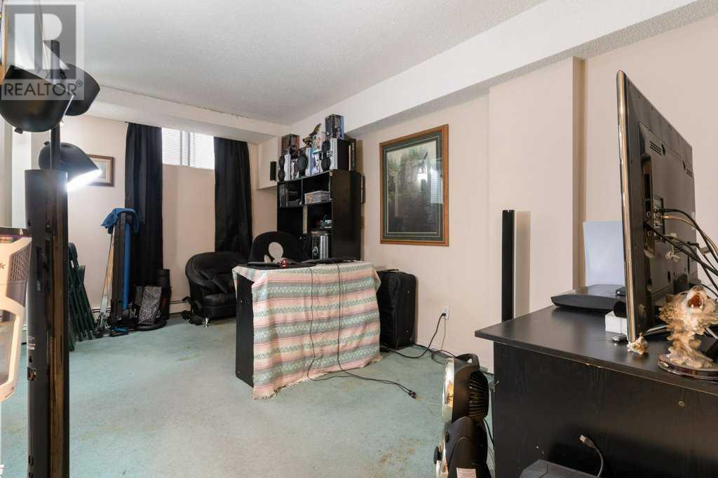 Single Family House Loft for Sale in   A Street SW Kingsland Calgary 