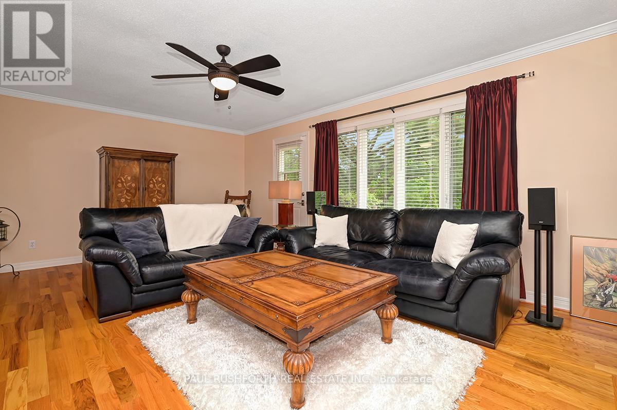 Photo 4 of 1248 Anoka Street, Ottawa ON