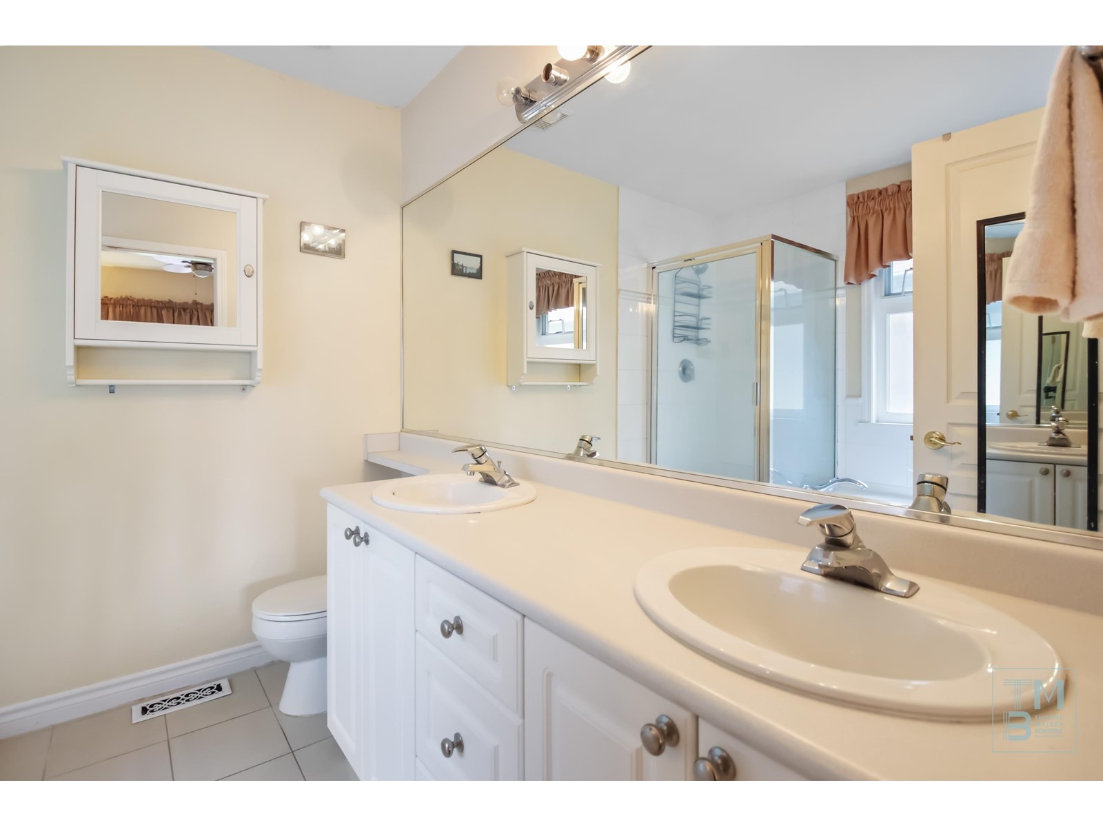 Photo 21 of 22343 50 Avenue, Langley BC