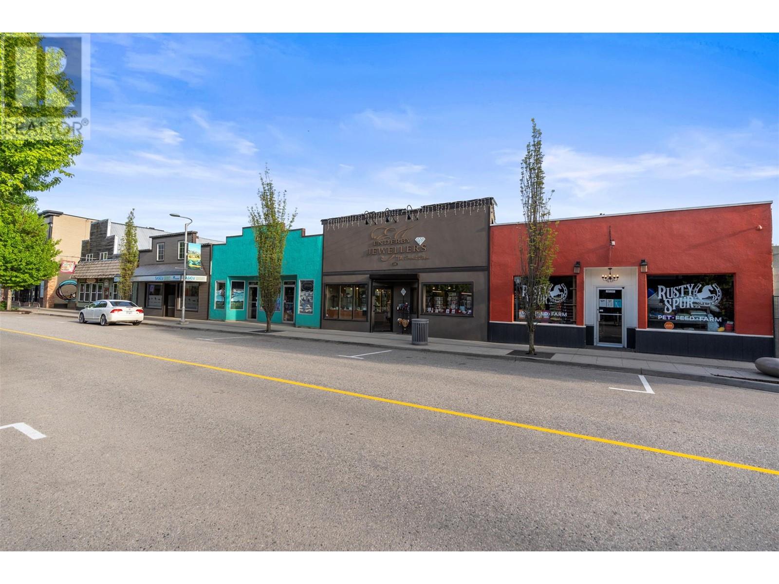  608 Cliff Avenue, Enderby