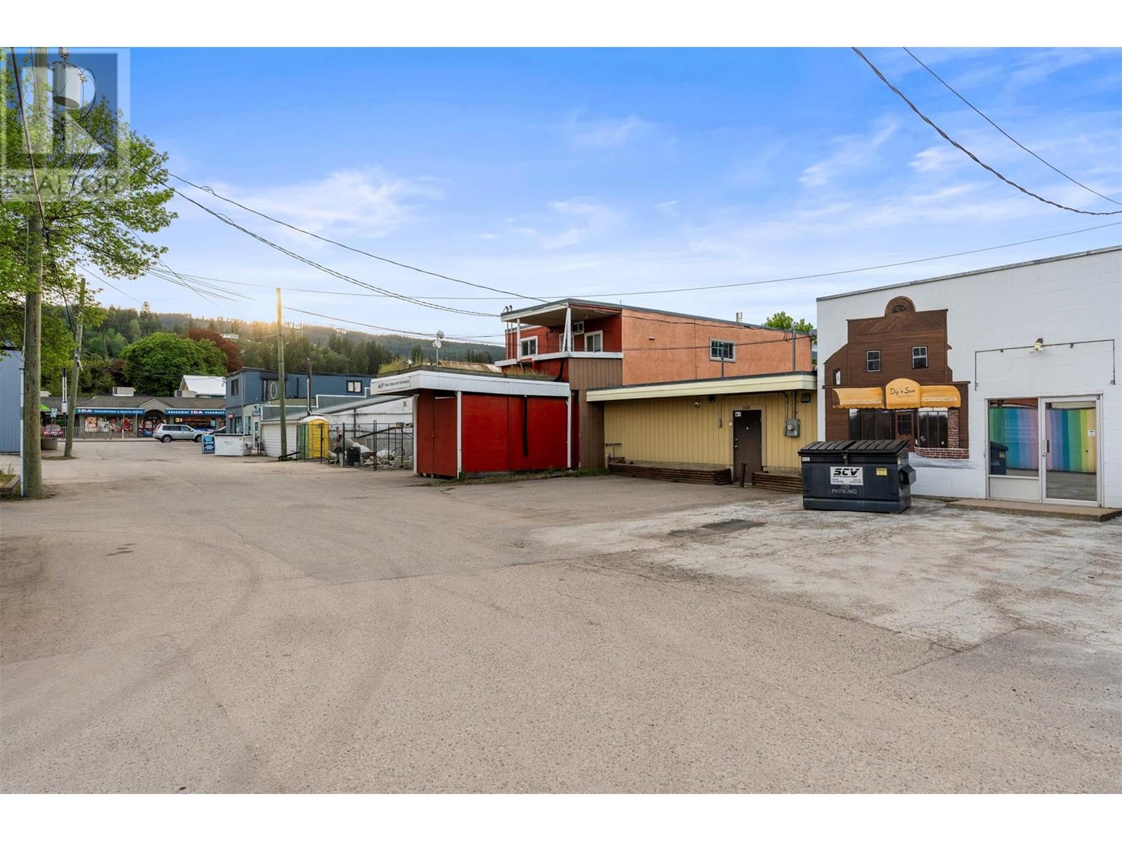  608 Cliff Avenue, Enderby