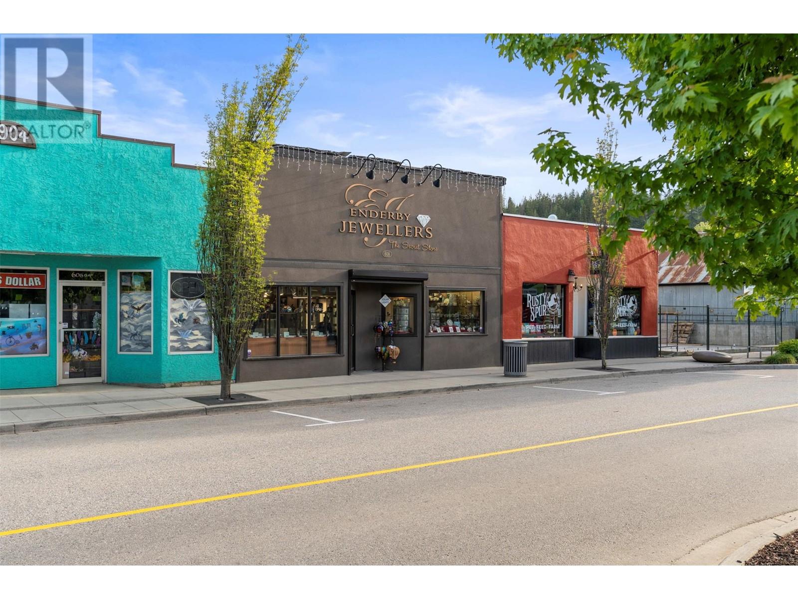  608 Cliff Avenue, Enderby