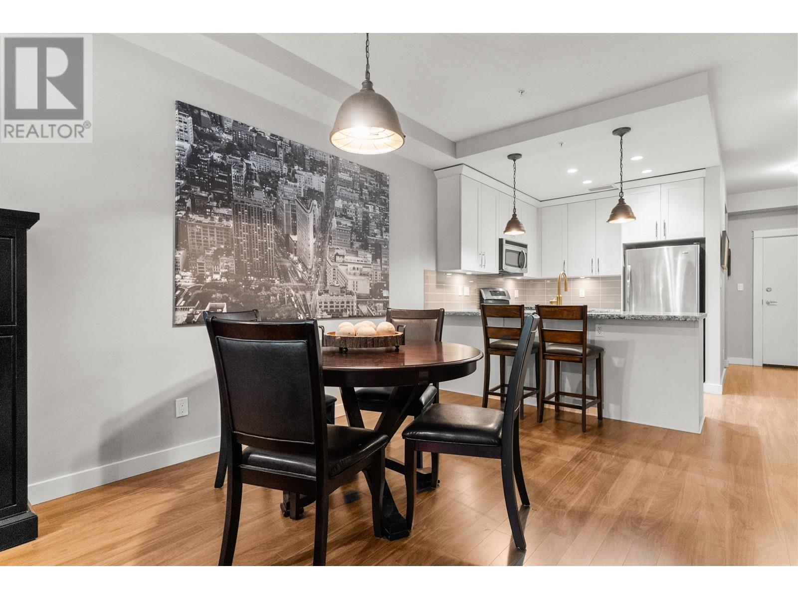 Photo 4 of 113 5099 Springs Boulevard, Tsawwassen BC