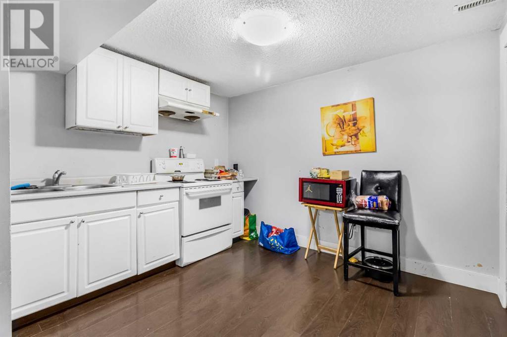 Single Family House Bungalow for Sale in  Penbrooke Close SE Penbrooke Meadows Calgary 