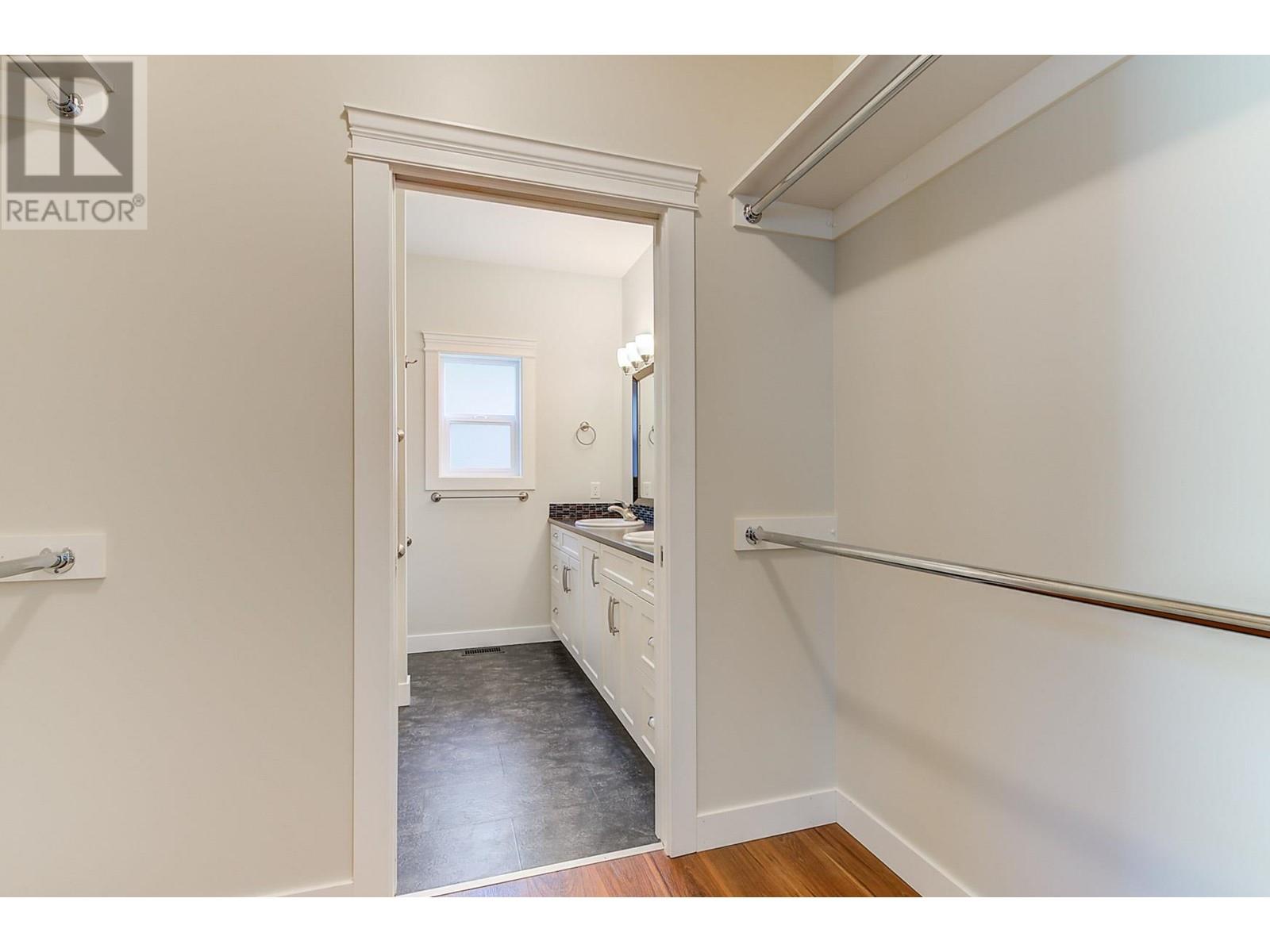  2097 Acorn Crescent, West Kelowna