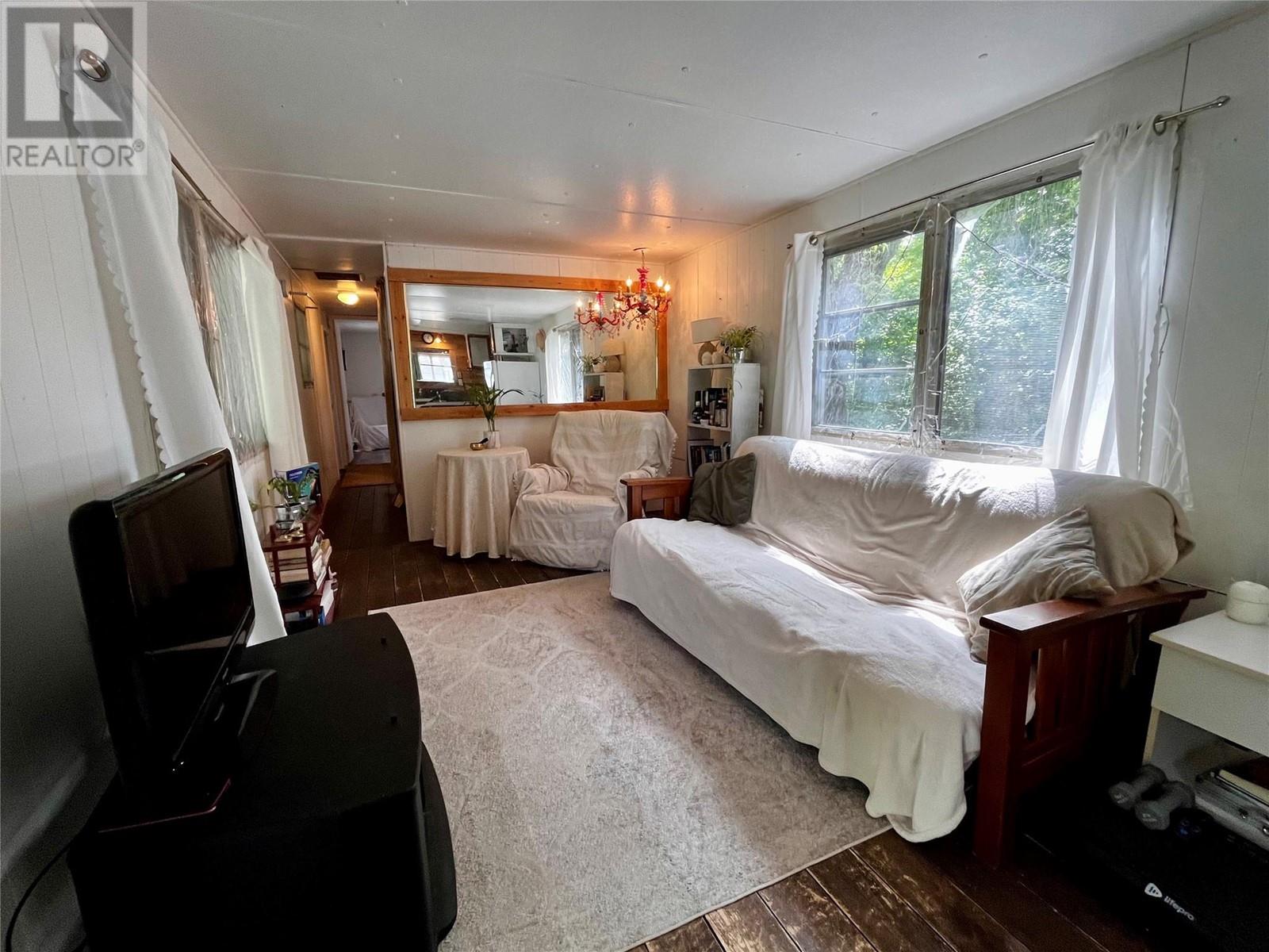 Photo 19 of 814 Josephine Street, New Denver BC