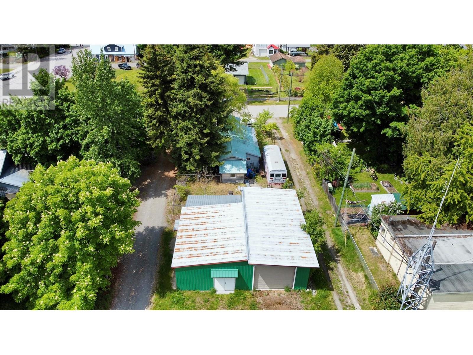 Photo 57 of 814 Josephine Street, New Denver BC