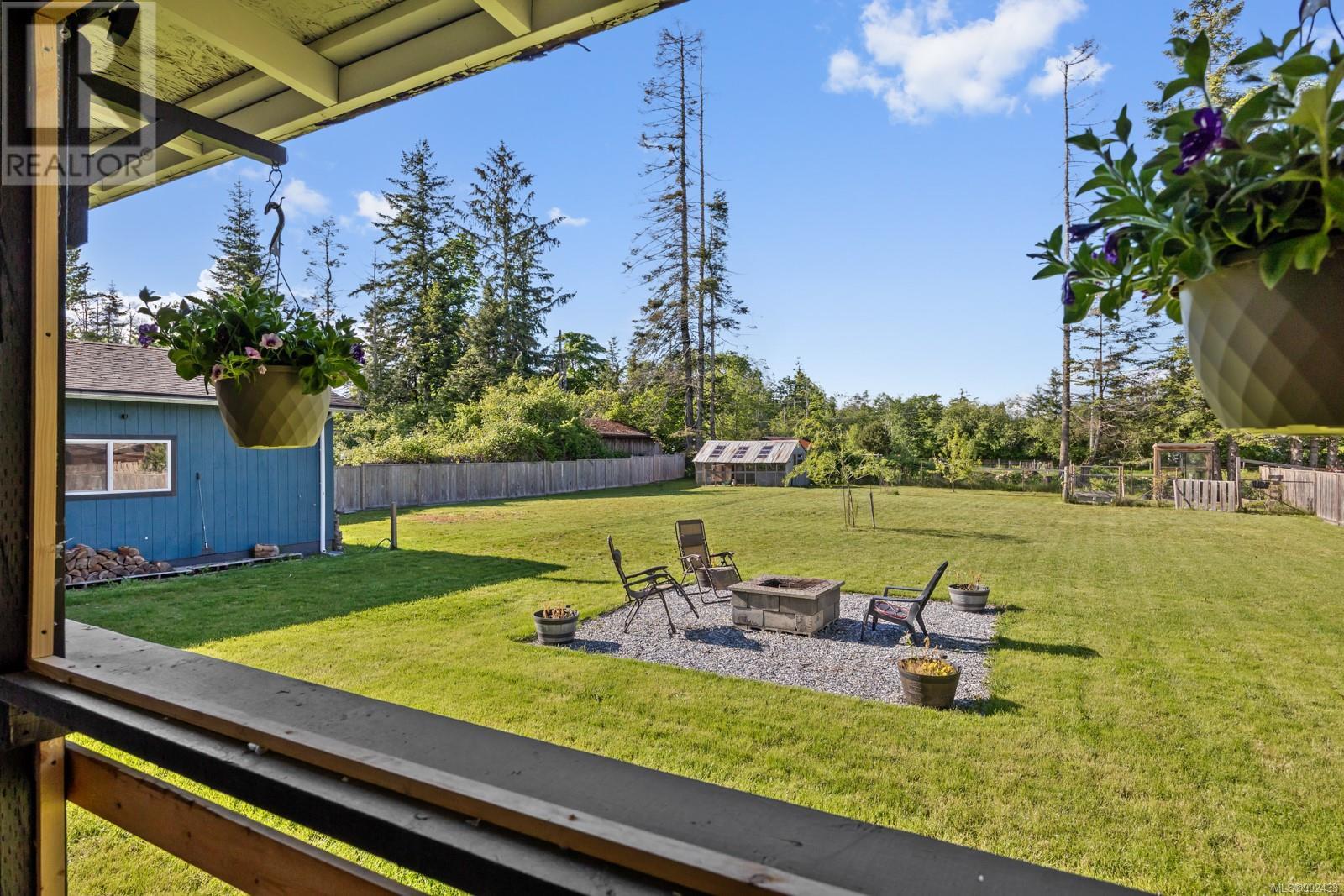 1770 Holmstrom Rd, Campbell River real estate listing 992433