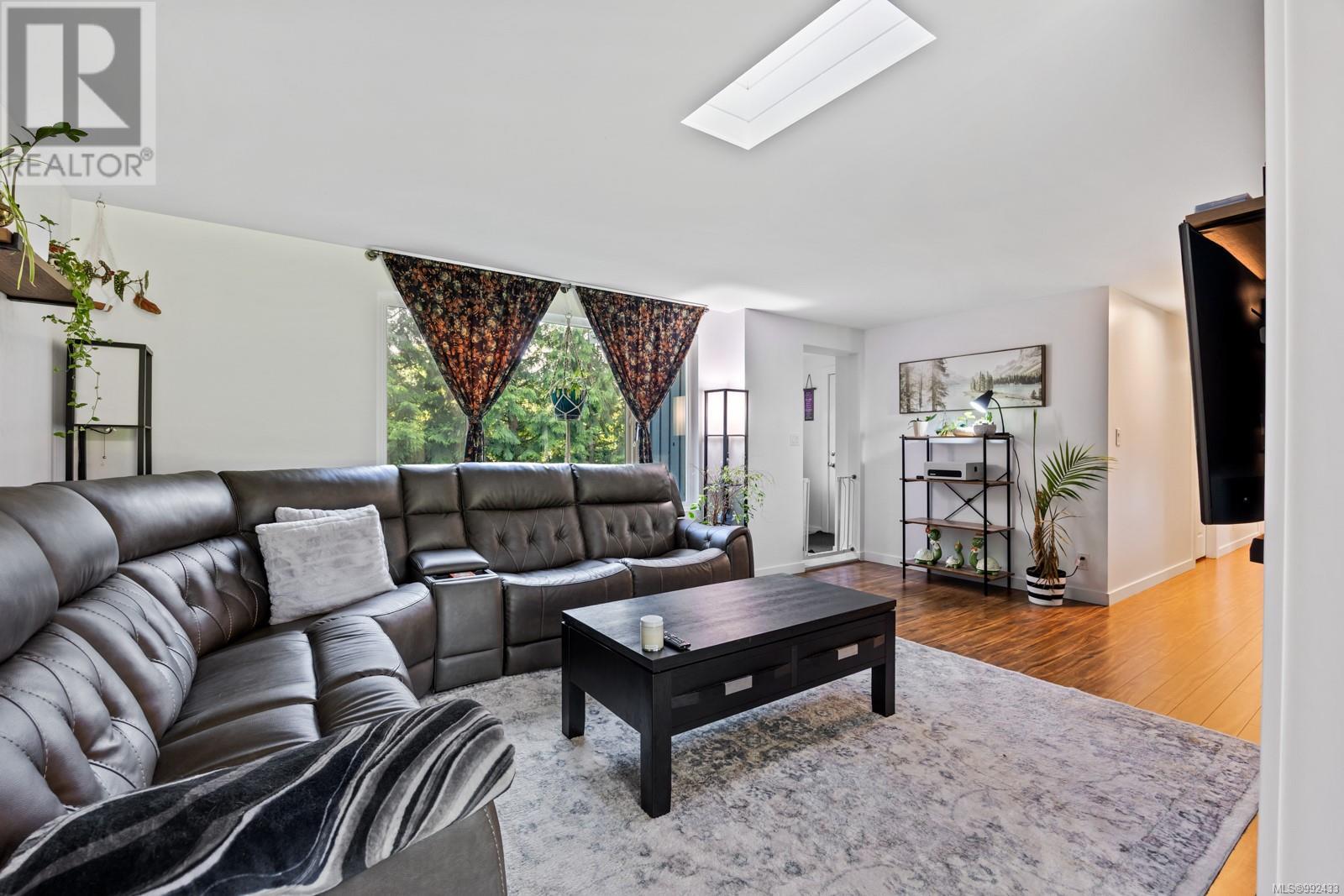 1770 Holmstrom Rd, Campbell River real estate listing 992433