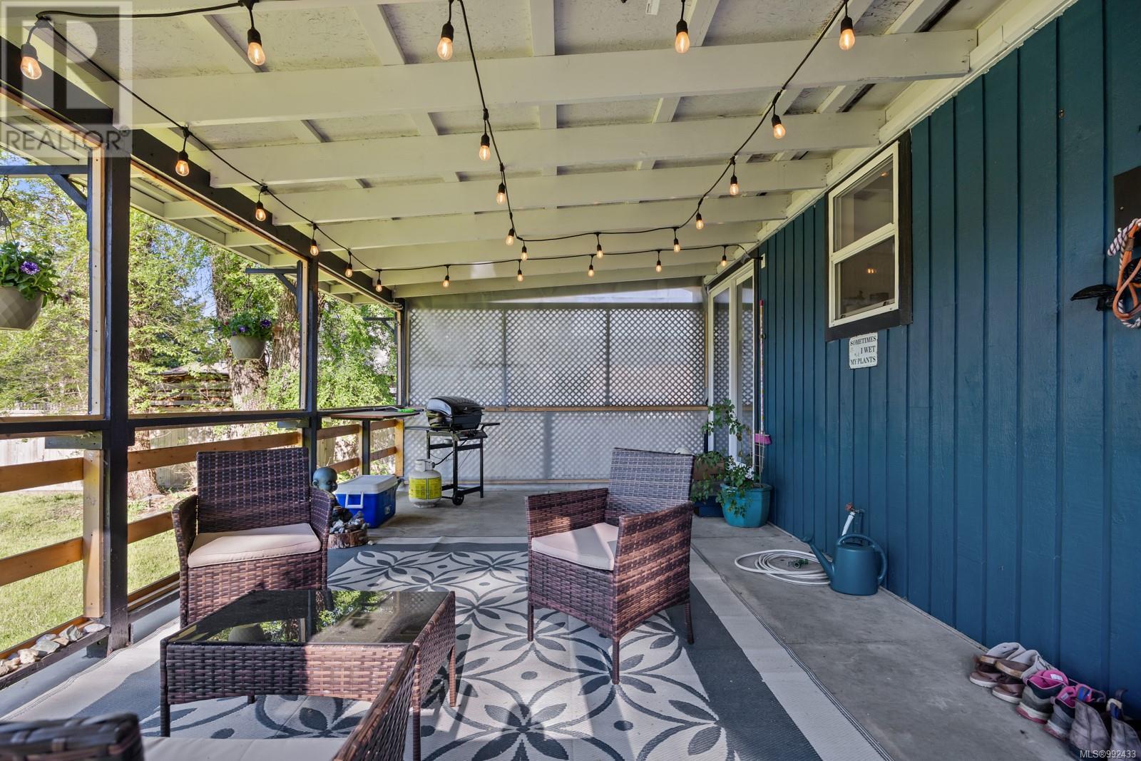 1770 Holmstrom Rd, Campbell River real estate listing 992433