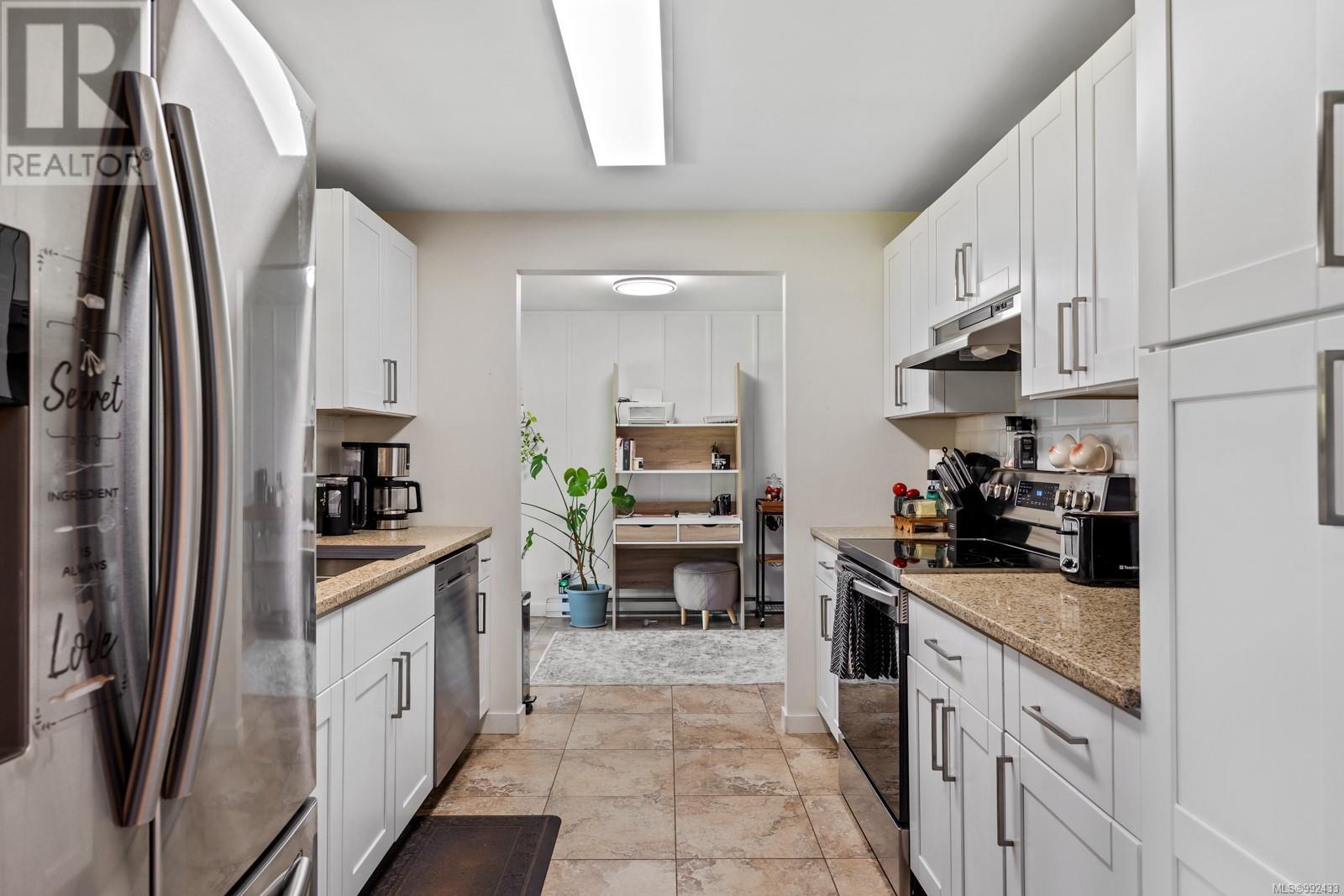 1770 Holmstrom Rd, Campbell River real estate listing 992433