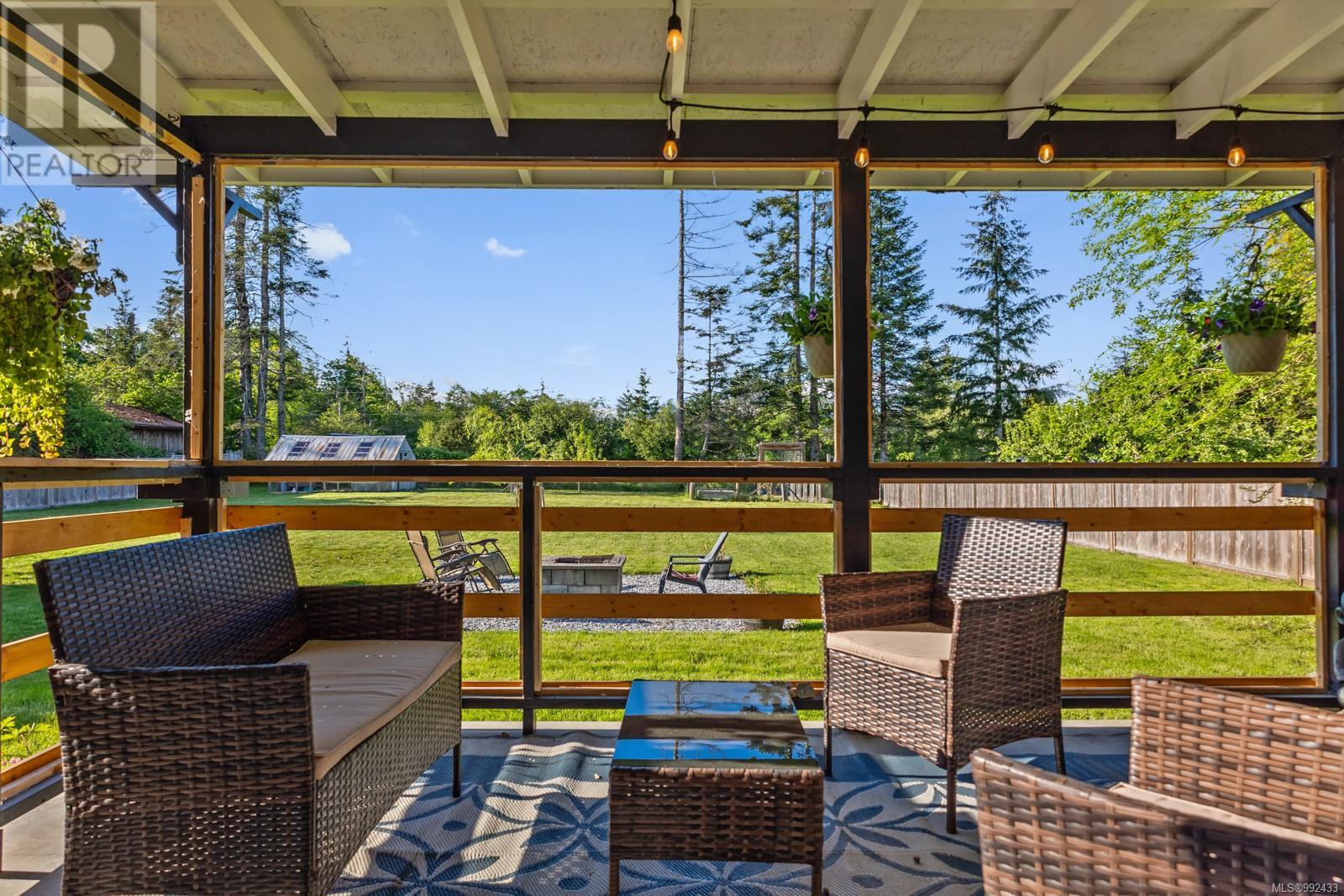 1770 Holmstrom Rd, Campbell River real estate listing 992433