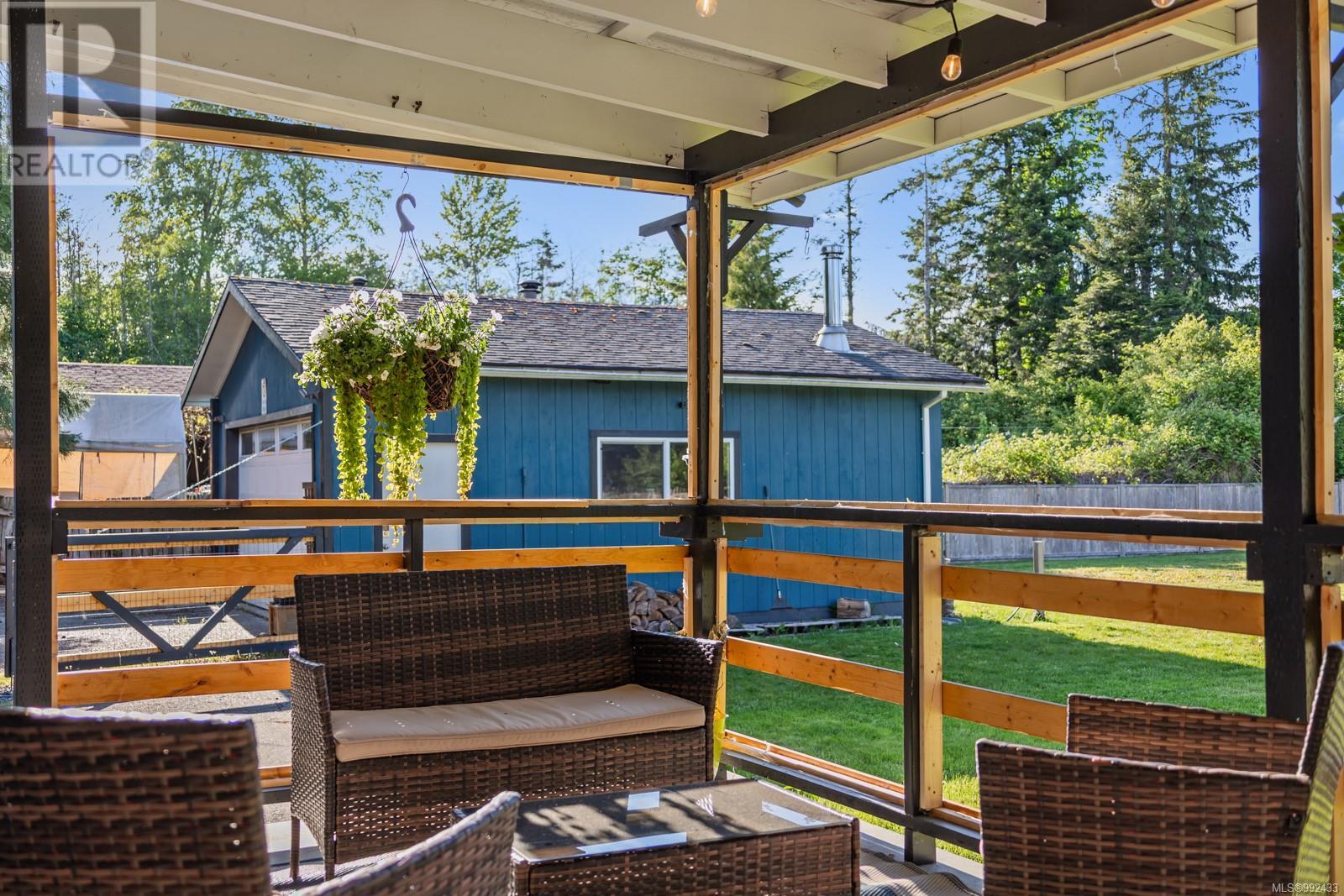 1770 Holmstrom Rd, Campbell River real estate listing 992433