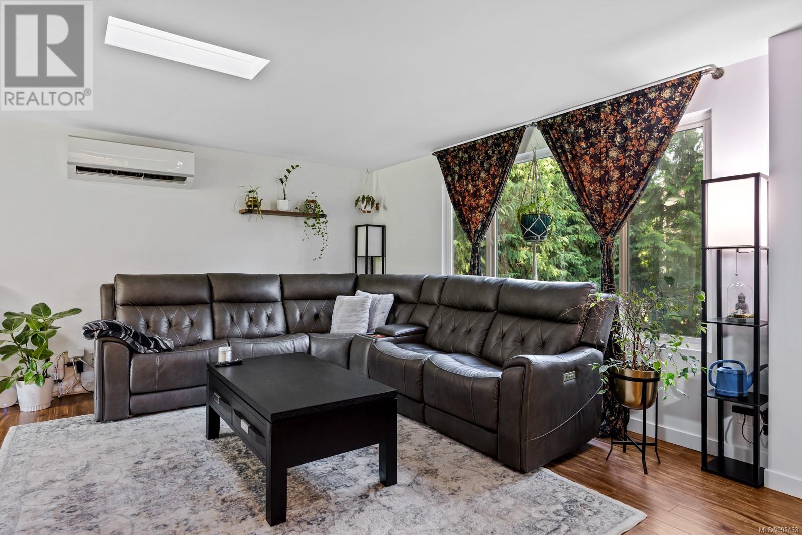 1770 Holmstrom Rd, Campbell River real estate listing 992433