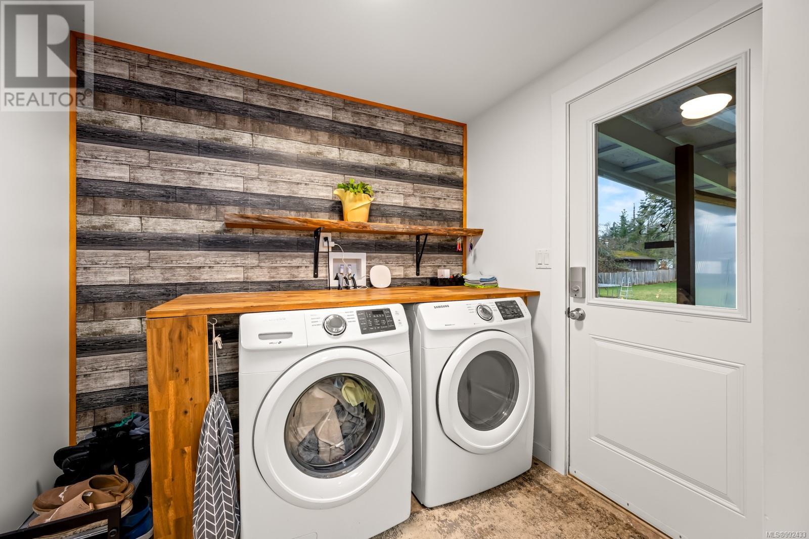 1770 Holmstrom Rd, Campbell River real estate listing 992433