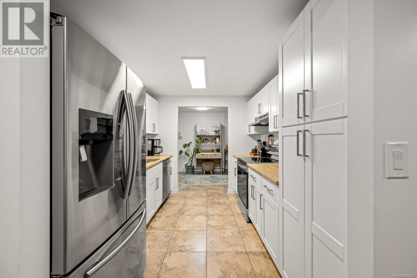 1770 Holmstrom Rd, Campbell River real estate listing 992433