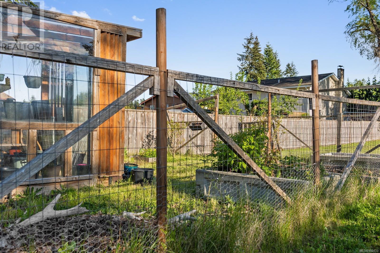 1770 Holmstrom Rd, Campbell River real estate listing 992433